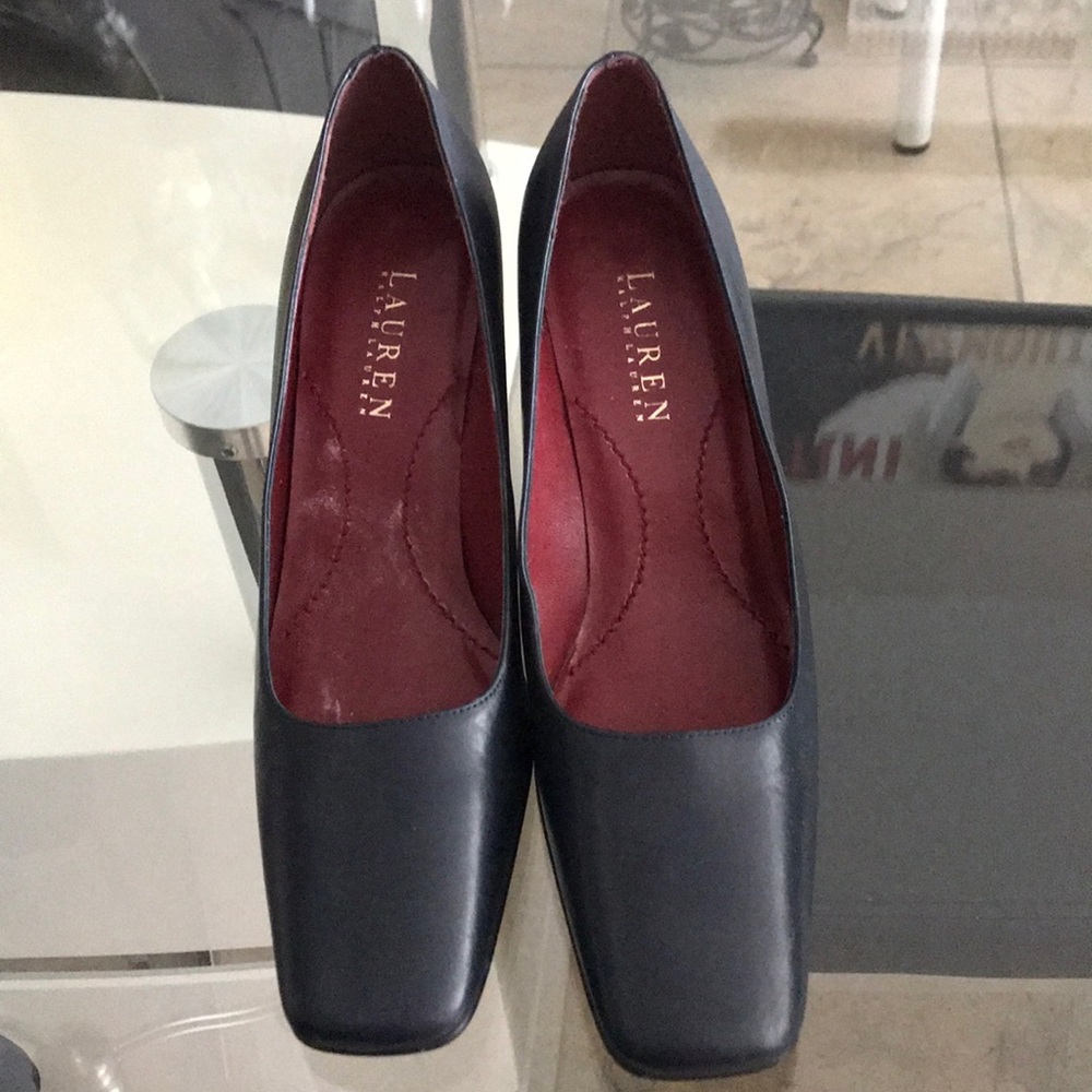 Beautiful blue Ralph Laurance heels.